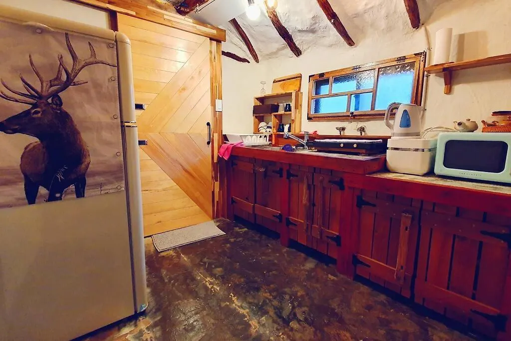 Bada Namu House 바닷가나무집 Villa Jeju 0*,