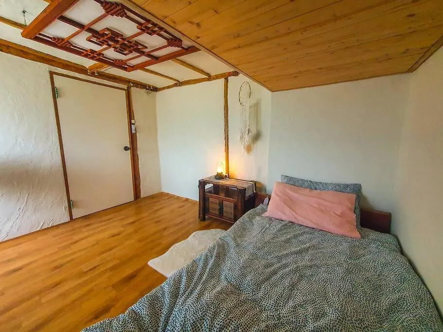 Bada Namu House 바닷가나무집 Villa Jeju Holiday home