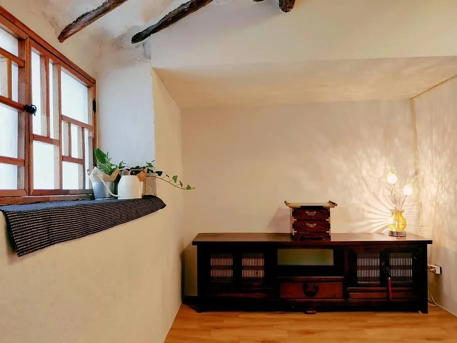 Holiday home Bada Namu House 바닷가나무집 Villa Jeju South Korea